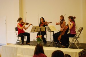 168333_146512545408406_6544105_n