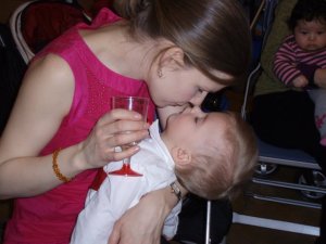 181543_146512872075040_2381555_n